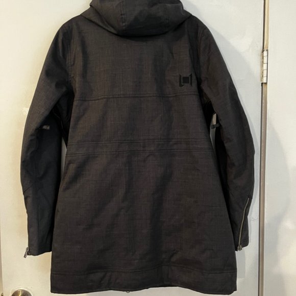 L1 Snowboarding Jacket - Medium - Picture 2 of 5